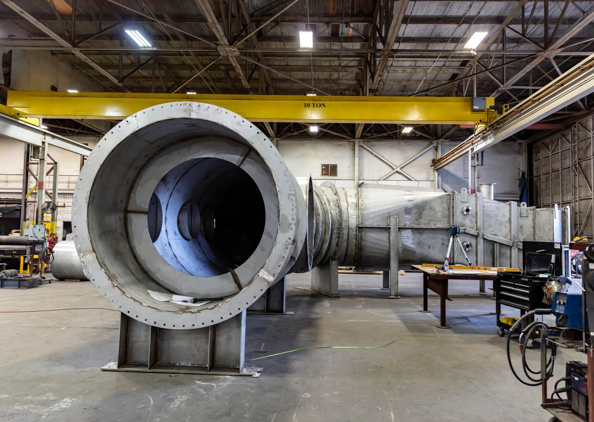 Metal fabrication facility producing large steel components